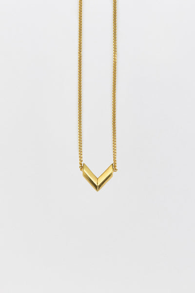Fang (V) Necklace Gold