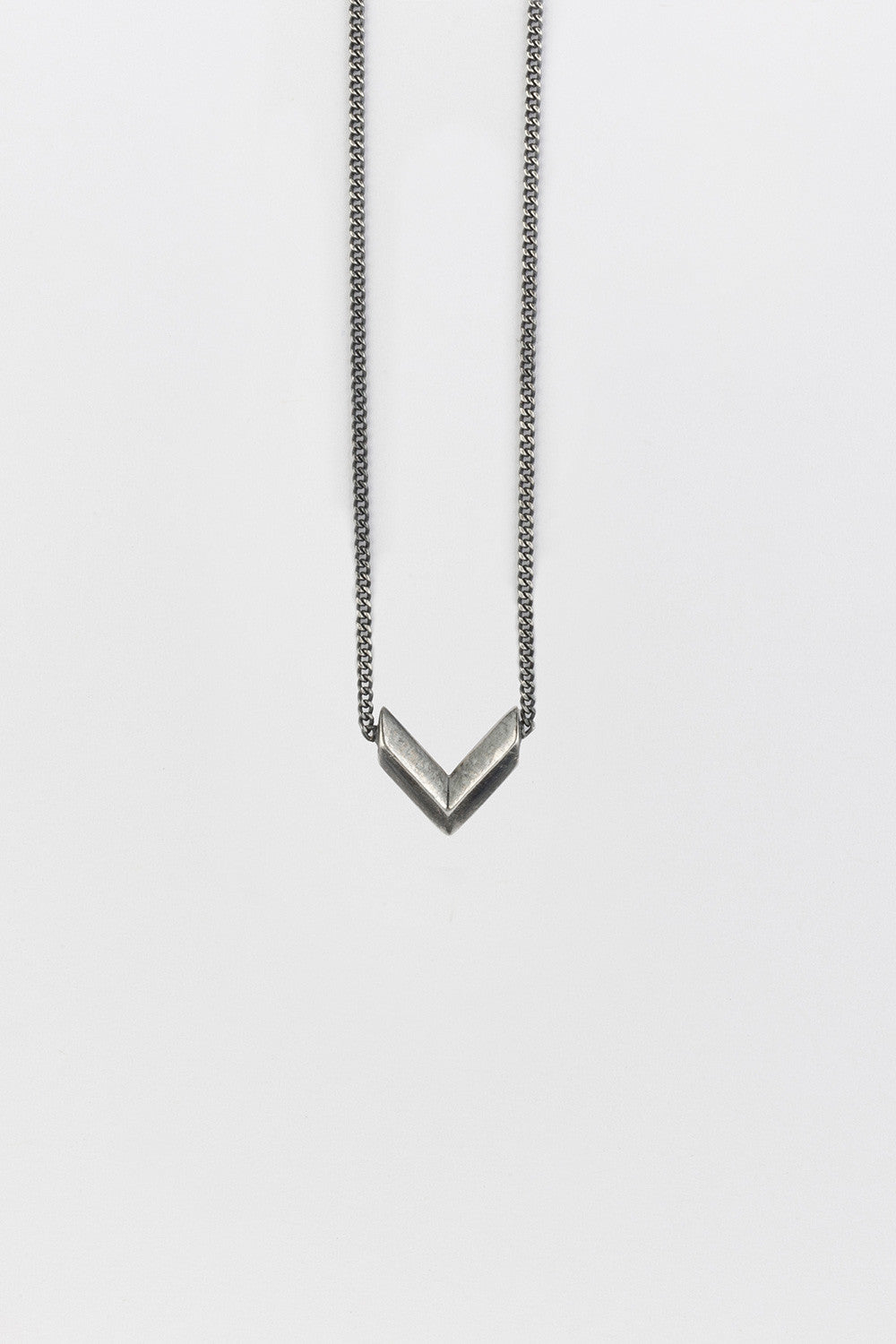 Fang (V) Necklace Antique Silver